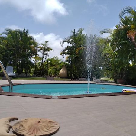 L'Aseta Paradise Grand-Bourg  Exterior foto