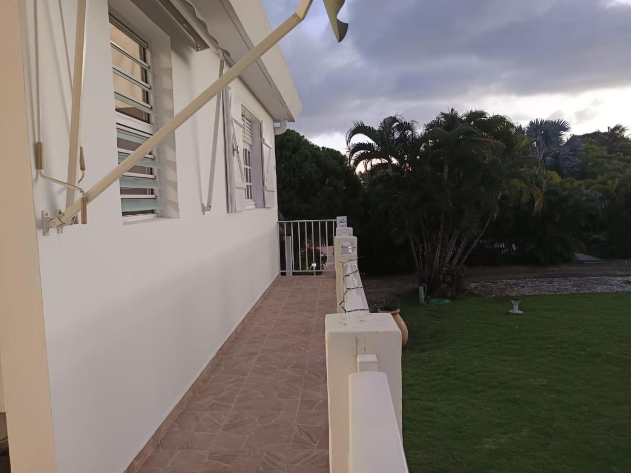 L'Aseta Paradise Grand-Bourg  Exterior foto